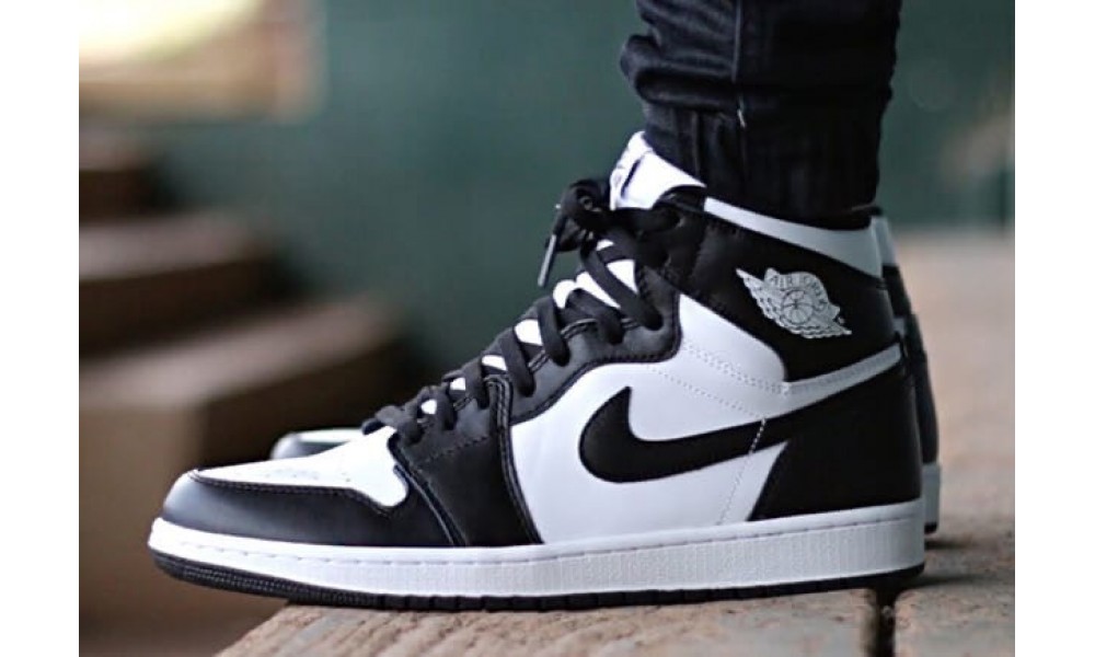 Nike Air Jordan 1 High Black White